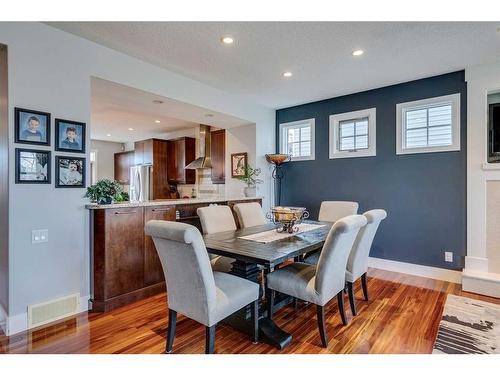 48 Amiens Crescent Sw, Calgary, AB - Indoor Photo Showing Dining Room