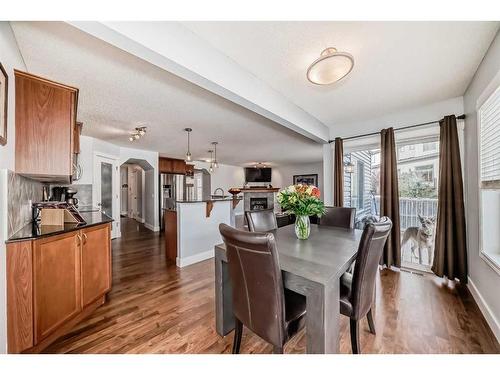 37 Everhollow Park Sw, Calgary, AB - Indoor Photo Showing Dining Room