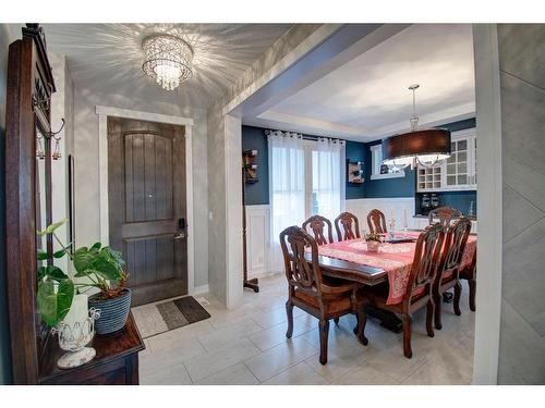 1186 Coopers Drive Sw, Airdrie, AB - Indoor Photo Showing Dining Room