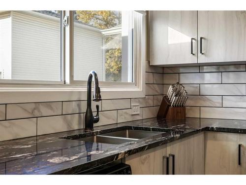 362 Killarney Glen Court Sw, Calgary, AB - Indoor Photo Showing Kitchen With Double Sink