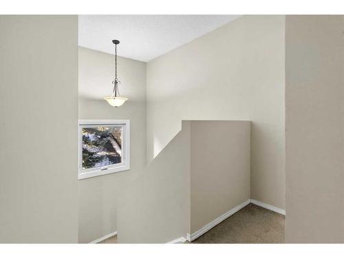 118-6915 Ranchview Drive Nw, Calgary, AB - Indoor Photo Showing Other Room