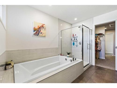 120 Howse Crescent Ne, Calgary, AB - Indoor Photo Showing Bathroom