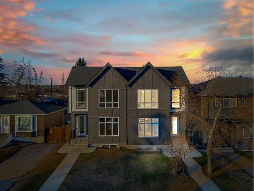 7106 36 Avenue Nw, Calgary, AB - Outdoor