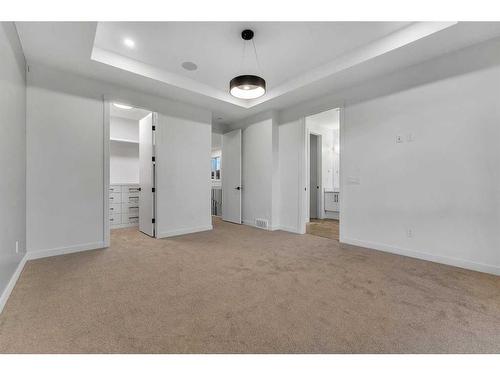 7106 36 Avenue Nw, Calgary, AB - Indoor Photo Showing Other Room