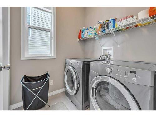 177 Cityscape Gardens Ne, Calgary, AB - Indoor Photo Showing Laundry Room