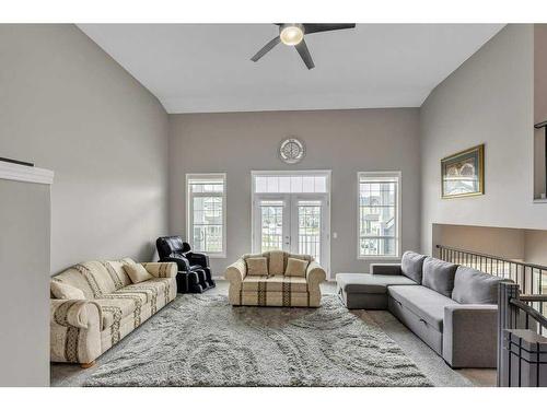 177 Cityscape Gardens Ne, Calgary, AB - Indoor Photo Showing Living Room