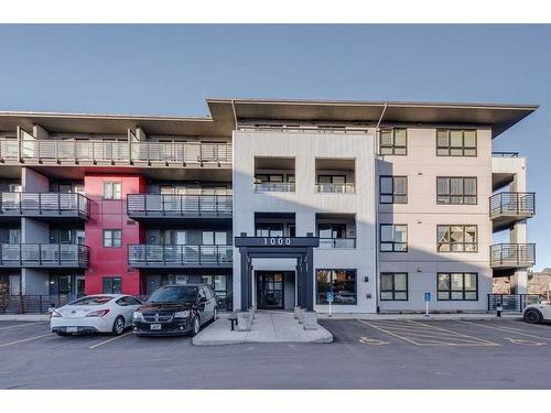 1201-350 Livingston Common Ne, Calgary, AB - Outdoor With Facade