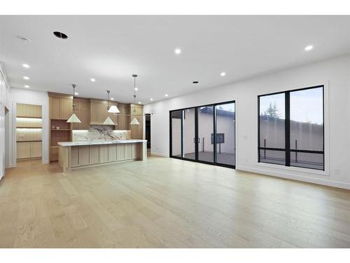 2919 12 Avenue Nw, Calgary, AB - Indoor Photo Showing Kitchen