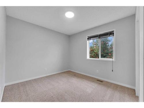 931 Auburn Bay Boulevard Se, Calgary, AB - Indoor Photo Showing Other Room