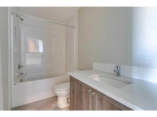 161 Treeline Avenue Sw, Calgary, AB - Indoor Photo Showing Bathroom