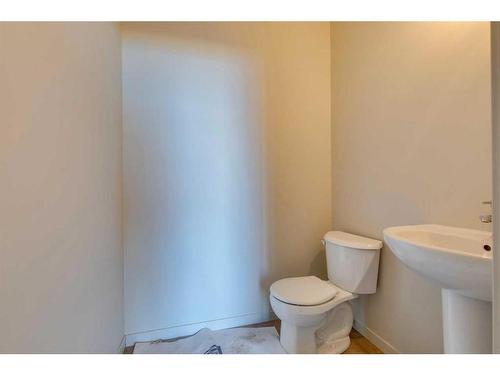 161 Treeline Avenue Sw, Calgary, AB - Indoor Photo Showing Bathroom