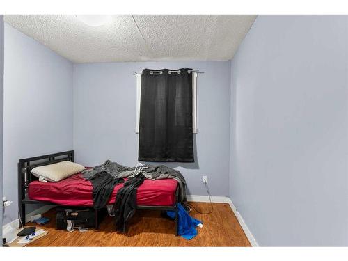 288 Whitworth Way Ne, Calgary, AB - Indoor Photo Showing Bedroom