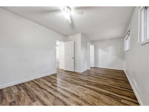 2233 3 Avenue Nw, Calgary, AB - Indoor Photo Showing Other Room