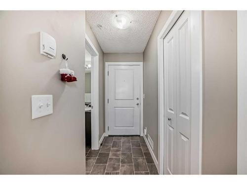 3309-81 Legacy Boulevard Se, Calgary, AB - Indoor Photo Showing Other Room