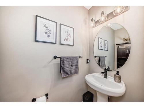 178 Sage Valley Green, Calgary, AB - Indoor Photo Showing Bathroom