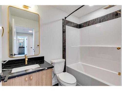 596 Seton Circle Se, Calgary, AB - Indoor Photo Showing Bathroom