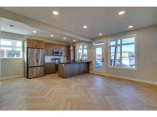 596 Seton Circle Se, Calgary, AB - Indoor Photo Showing Kitchen