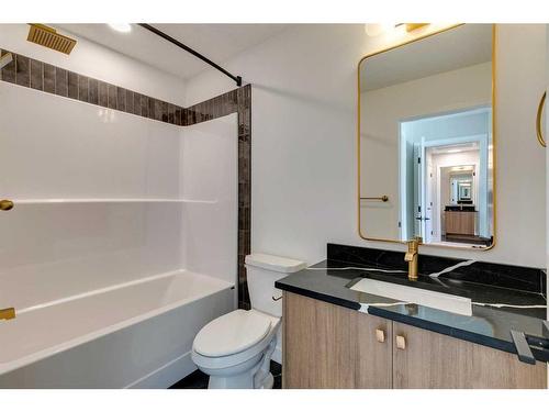 596 Seton Circle Se, Calgary, AB - Indoor Photo Showing Bathroom