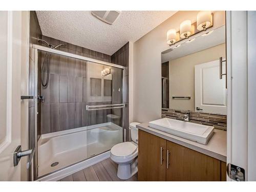 363 Walden Drive Se, Calgary, AB - Indoor Photo Showing Bathroom