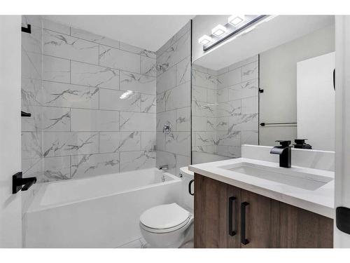 163 Springmere Way, Chestermere, AB - Indoor Photo Showing Bathroom