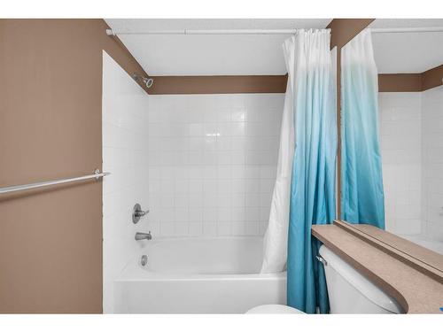 5307-16969 24 Street Sw, Calgary, AB - Indoor Photo Showing Bathroom