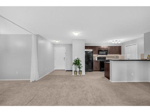 5307-16969 24 Street Sw, Calgary, AB - Indoor Photo Showing Kitchen