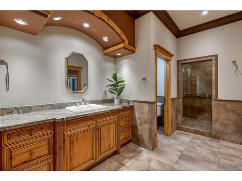 32138 Township Road 260, Rural Rocky View County, AB - Indoor Photo Showing Bathroom