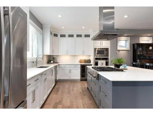 173 Brome Bend, Rural Rocky View County, AB - Indoor Photo Showing Kitchen With Upgraded Kitchen