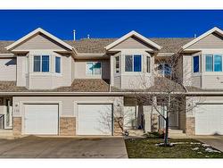 140 Royal Oak Gardens NW Calgary, AB T3G 5S5