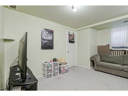 140 Royal Oak Gardens Nw, Calgary, AB - Indoor