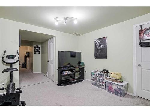 140 Royal Oak Gardens Nw, Calgary, AB - Indoor