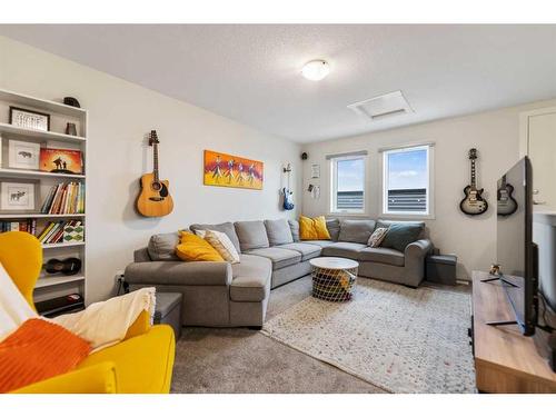 460 Seton Circle Se, Calgary, AB - Indoor Photo Showing Living Room