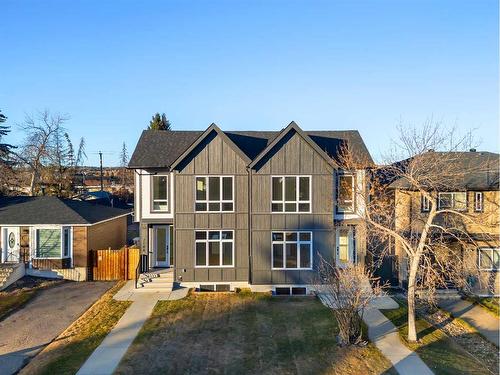 7106 & 7108 36 Avenue Nw, Calgary, AB - Outdoor