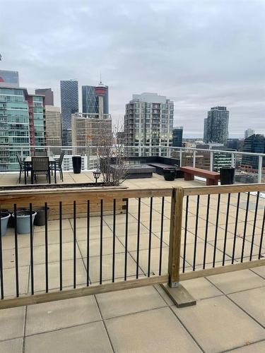 1706-188 15 Avenue Sw, Calgary, AB - Outdoor With View