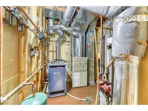 12 Park Road, Strathmore, AB - Indoor Photo Showing Basement