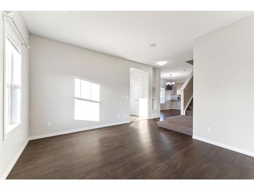 118 Marquis Common Se, Calgary, AB - Indoor Photo Showing Other Room