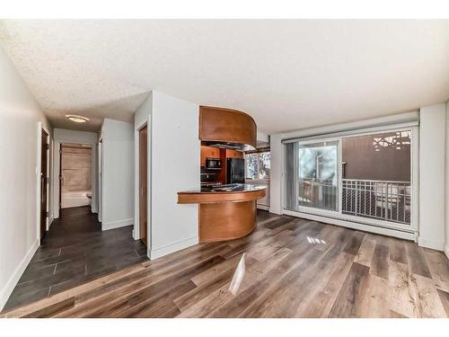 203-1730 7 Street Sw, Calgary, AB - Indoor