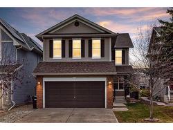 135 Cougarstone Square SW Calgary, AB T3H 5L4