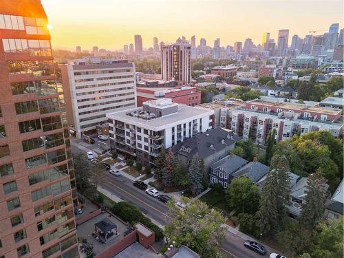 10-314 25 Avenue Sw, Calgary, AB - Outdoor With View