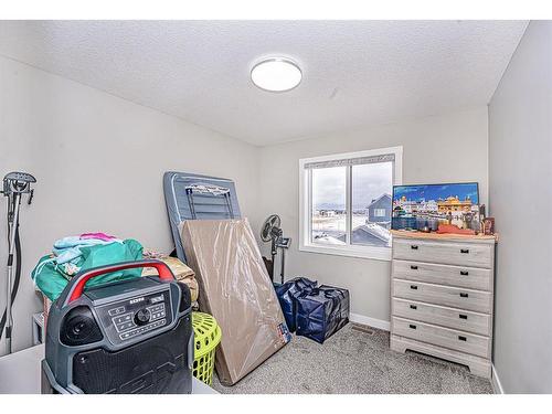 90 Corner Ridge Mews Ne, Calgary, AB - Indoor Photo Showing Bedroom