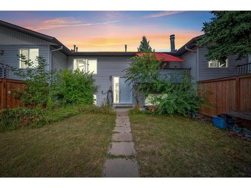 C-1407 44 Street Se, Calgary, AB - Outdoor