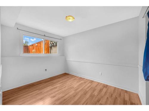 C-1407 44 Street Se, Calgary, AB - Indoor Photo Showing Other Room