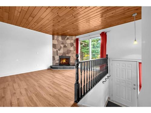 C-1407 44 Street Se, Calgary, AB -  With Fireplace