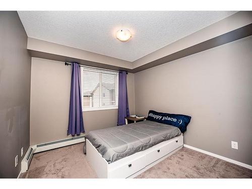 2420-4641 128 Avenue Ne, Calgary, AB - Indoor Photo Showing Bedroom