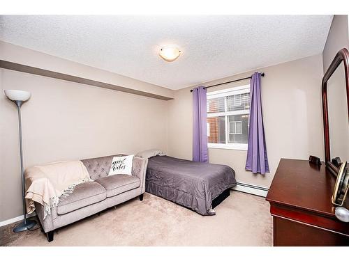 2420-4641 128 Avenue Ne, Calgary, AB - Indoor Photo Showing Bedroom