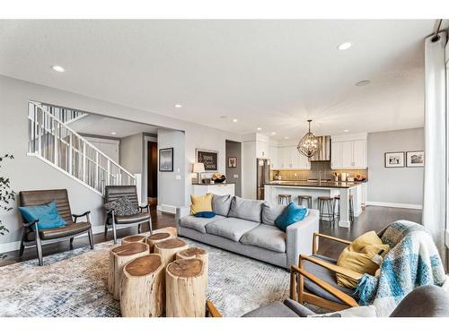 303 Tusslewood Terrace Nw, Calgary, AB - Indoor Photo Showing Living Room