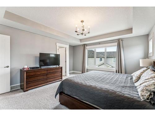 303 Tusslewood Terrace Nw, Calgary, AB - Indoor Photo Showing Bedroom