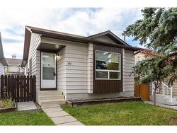 41 Erin Ridge Road SE Calgary, AB T2B 2W2