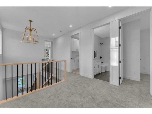 908 39 Street Sw, Calgary, AB - Indoor Photo Showing Other Room