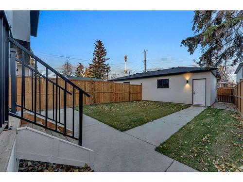 908 39 Street Sw, Calgary, AB - Outdoor